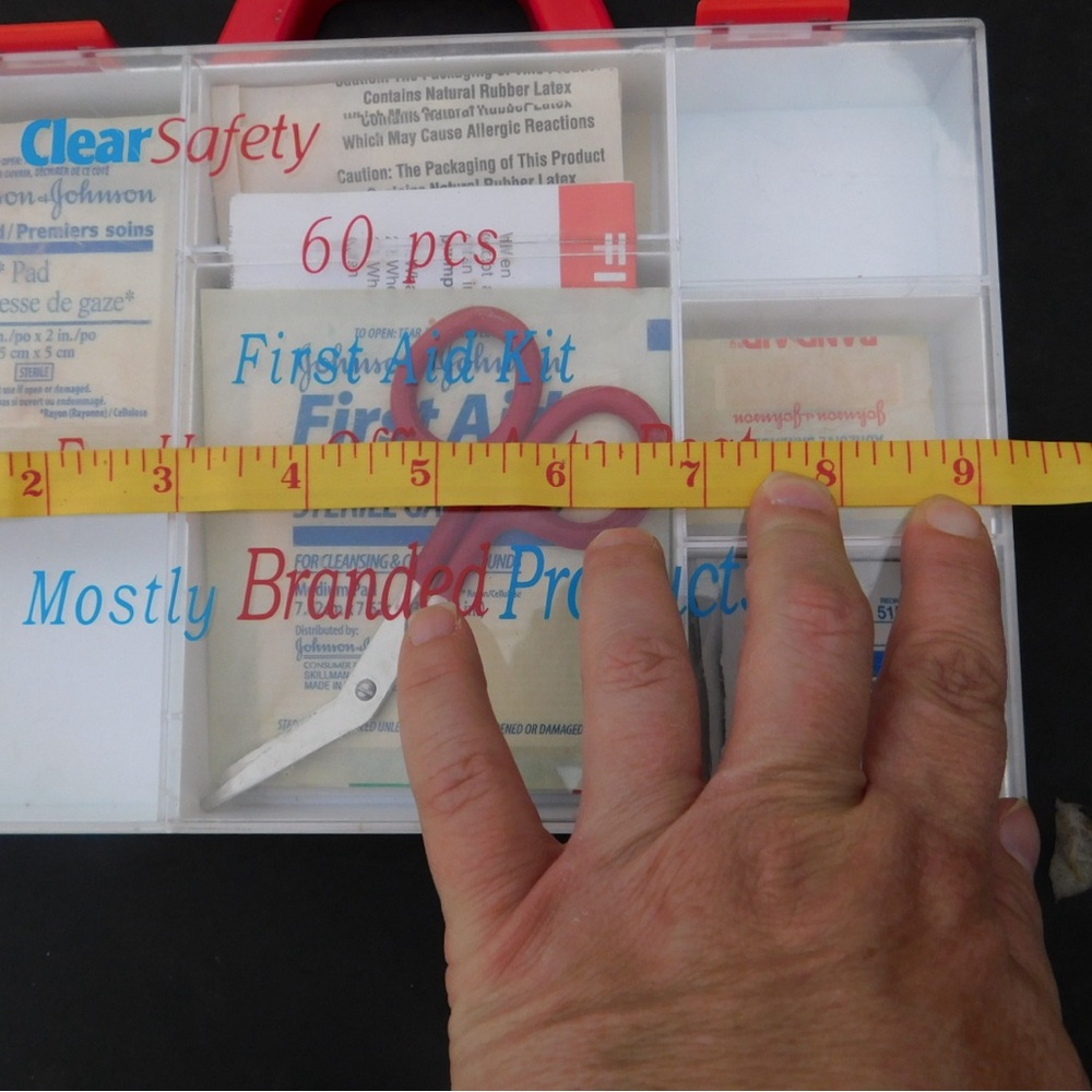 First Aid Kit Vintage Handle Box - Picture 4 of 6
